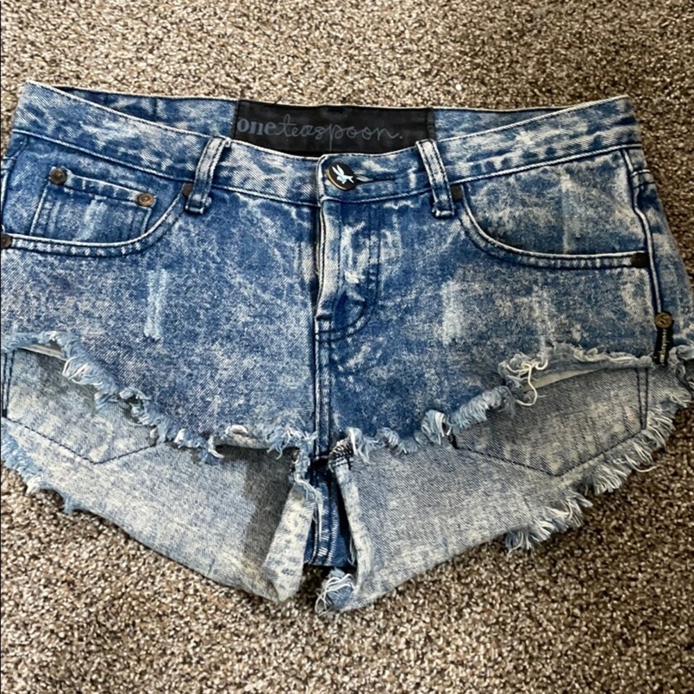 One Teaspoon Bandit shorts sz 26  exc cond